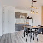 Apartment Bright And Modern In *