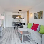 Bright And Modern In Appartement *