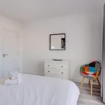 Bright And Modern In Apartmán *