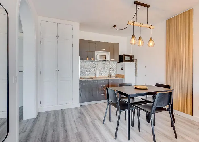 Apartamento Bright And Modern In *