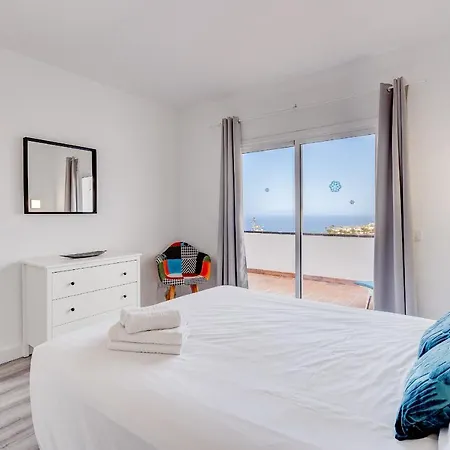 Bright And Modern In * Адехе